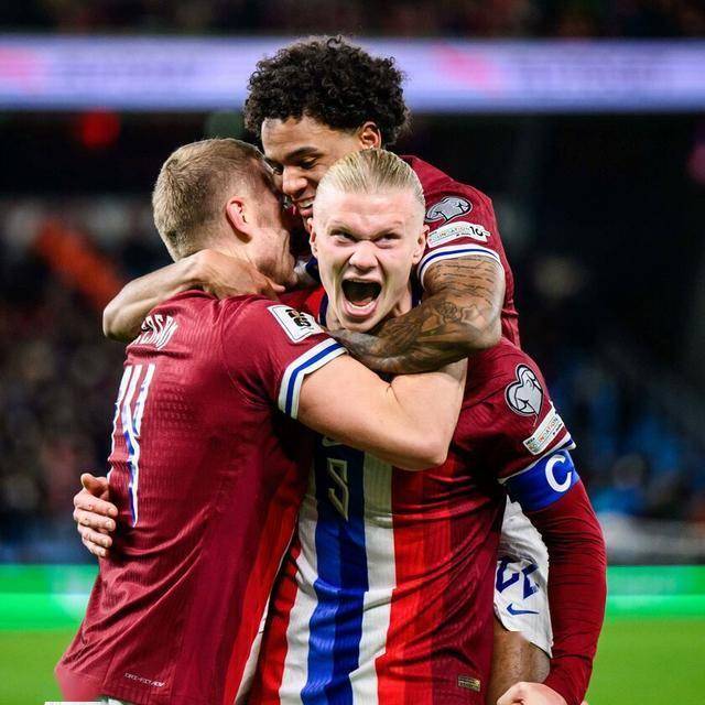 尴尬！松岛辉空效仿王楚钦，倒地爆冲失败，专属王之爆冲（尴尬一幕：松岛辉空模仿王楚钦“王之爆冲”倒地失败，这动作果然是专属）