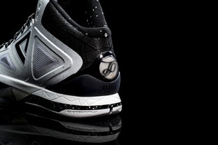 记者：萨拉赫不会随队出征国米，决定由高层和斯洛特共同作出（记者：萨拉赫缺席客战国米，由俱乐部高层与斯洛特联合决定）