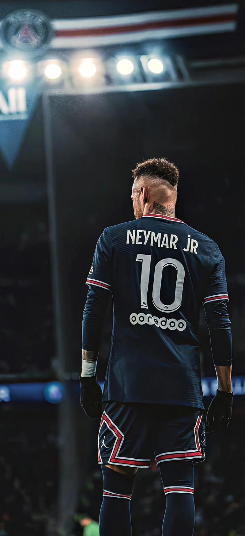 乔纳森-戴维：儒尼尼奥是史上最佳任意球手，他总能将球打进（乔纳森-戴维：儒尼尼奥堪称历史第一任意球手，几乎每次都能破门）